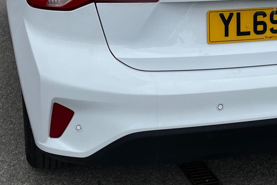 Ford FOCUS Photo autoimg-b77dcb21f22885df4dce6b55c2ceffcfb808cd2b.jpg