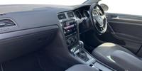 Volkswagen Golf Photo 1