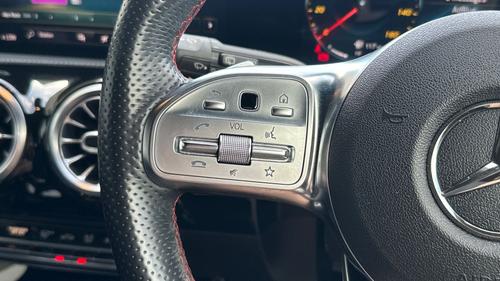 Mercedes-Benz A Class Photo autoimg-b7810e8185ff1eafc16354d5eab966d8033bcfa5.jpg