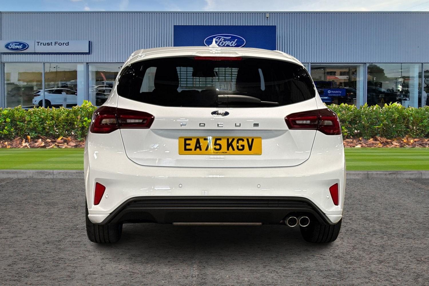 Ford Focus Photo 6