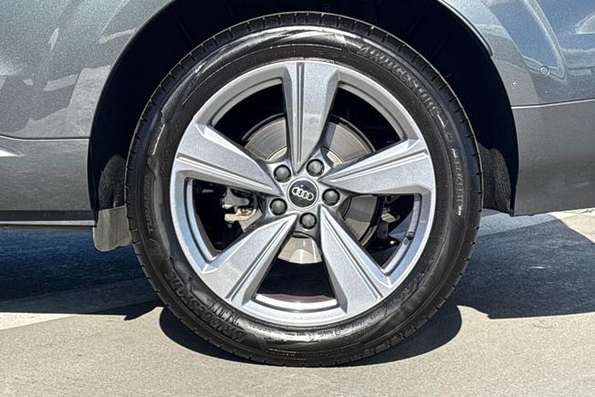 Audi Q3 Photo 5