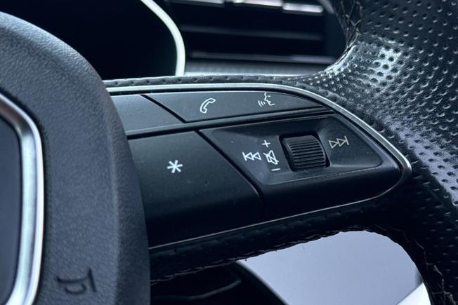 AUDI Q3 Photo 17