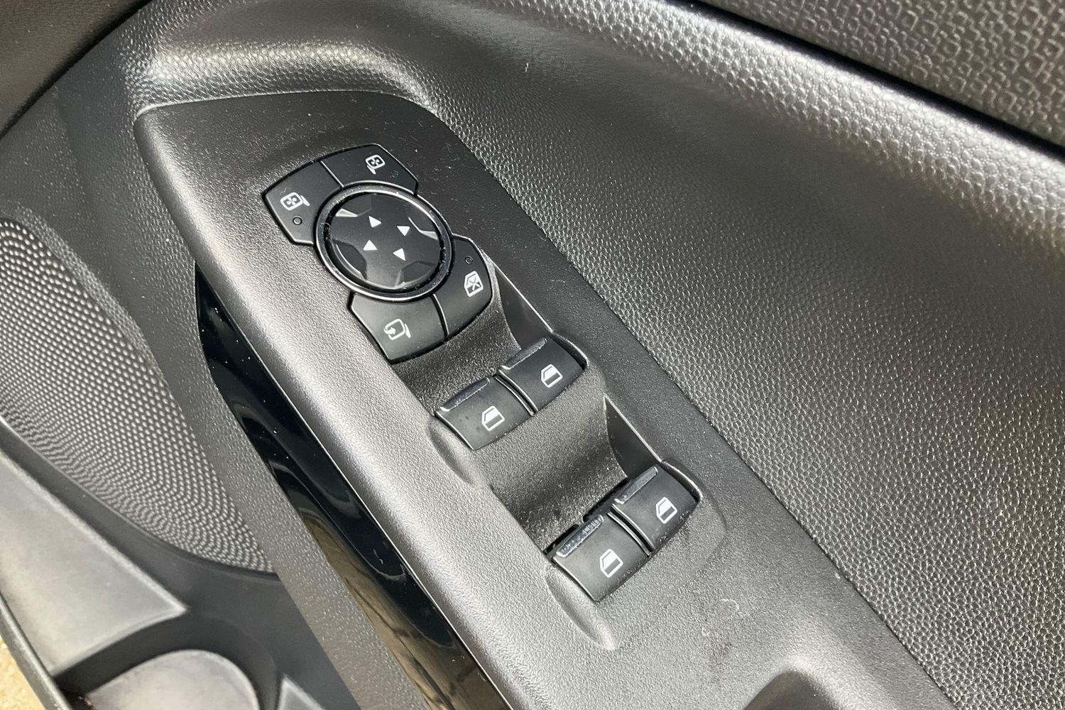 Ford EcoSport Photo 15