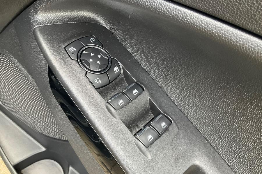 Ford EcoSport Photo autoimg-b78af63306b2ea289b5269e204f57e638a5bf9ca.jpg
