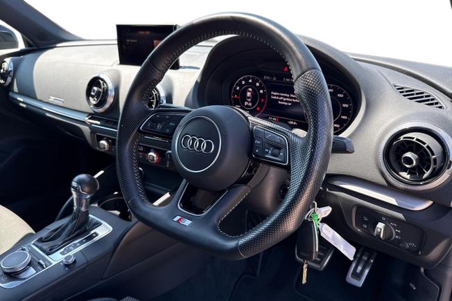 AUDI A3 Photo 6