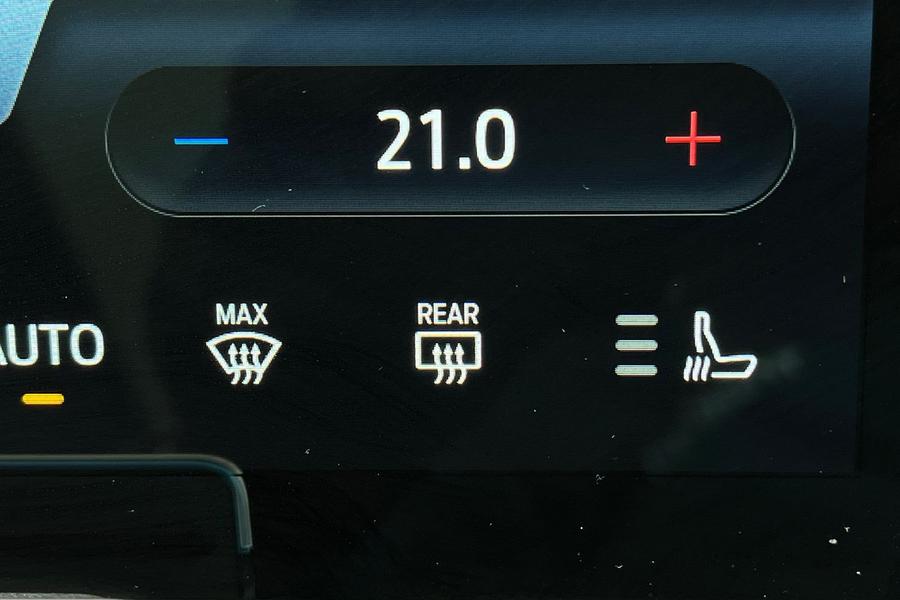 Ford Explorer Photo autoimg-b78efba64ae804ab15087ee7d2531b7fd284a1c4.jpg