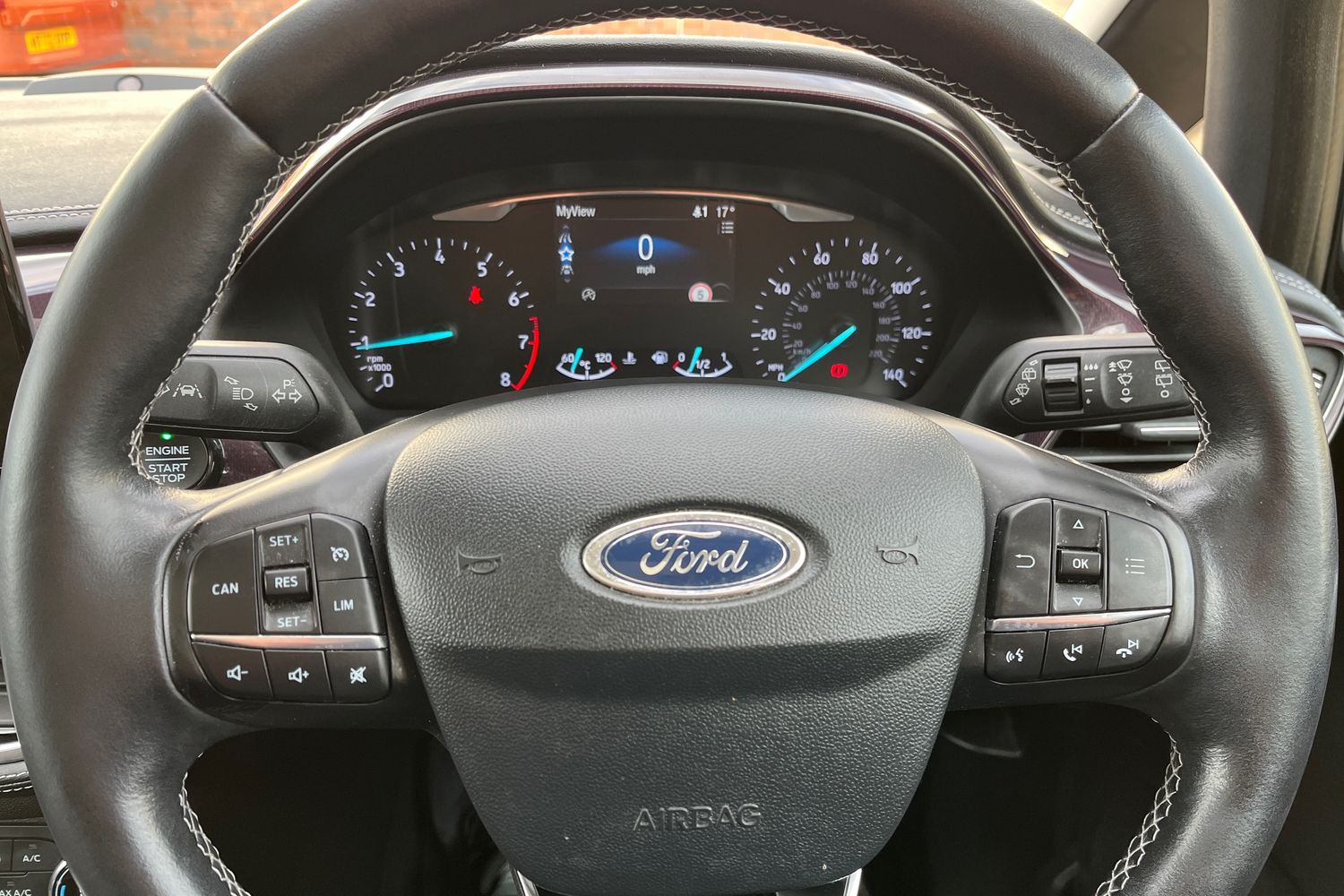 Ford Fiesta Photo 11