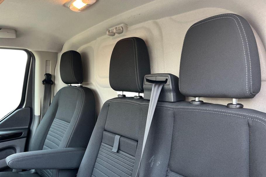 Used Ford TRANSIT CUSTOM YM70PUO 11