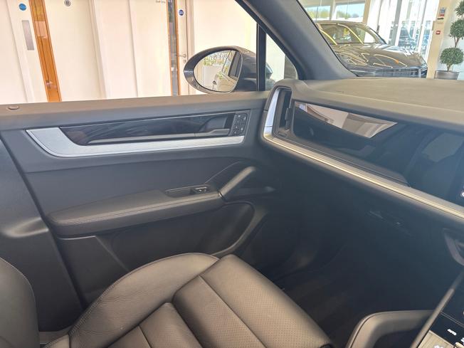 PORSCHE Cayenne Photo 44