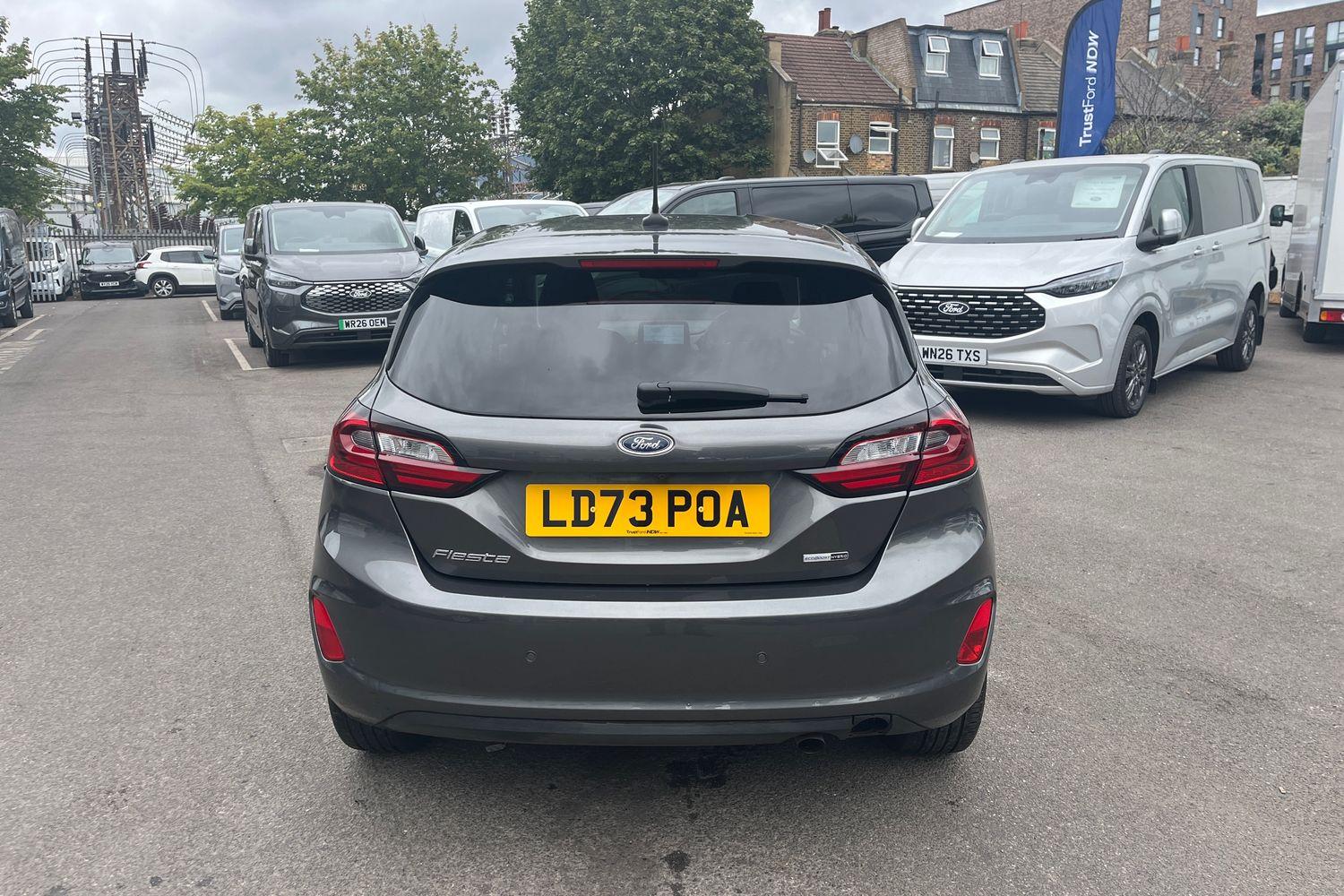 Ford FIESTA Photo 33