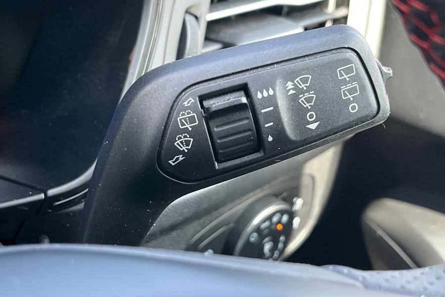 Ford Focus Photo autoimg-b7957876ce300e14d7e8fbe67205093c943f725d.jpg
