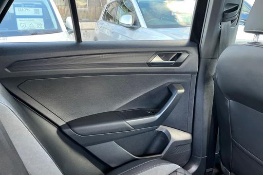 Volkswagen T-roc Photo autoimg-b798cd84e536aec87f327b72dba56eb636b22429.jpg