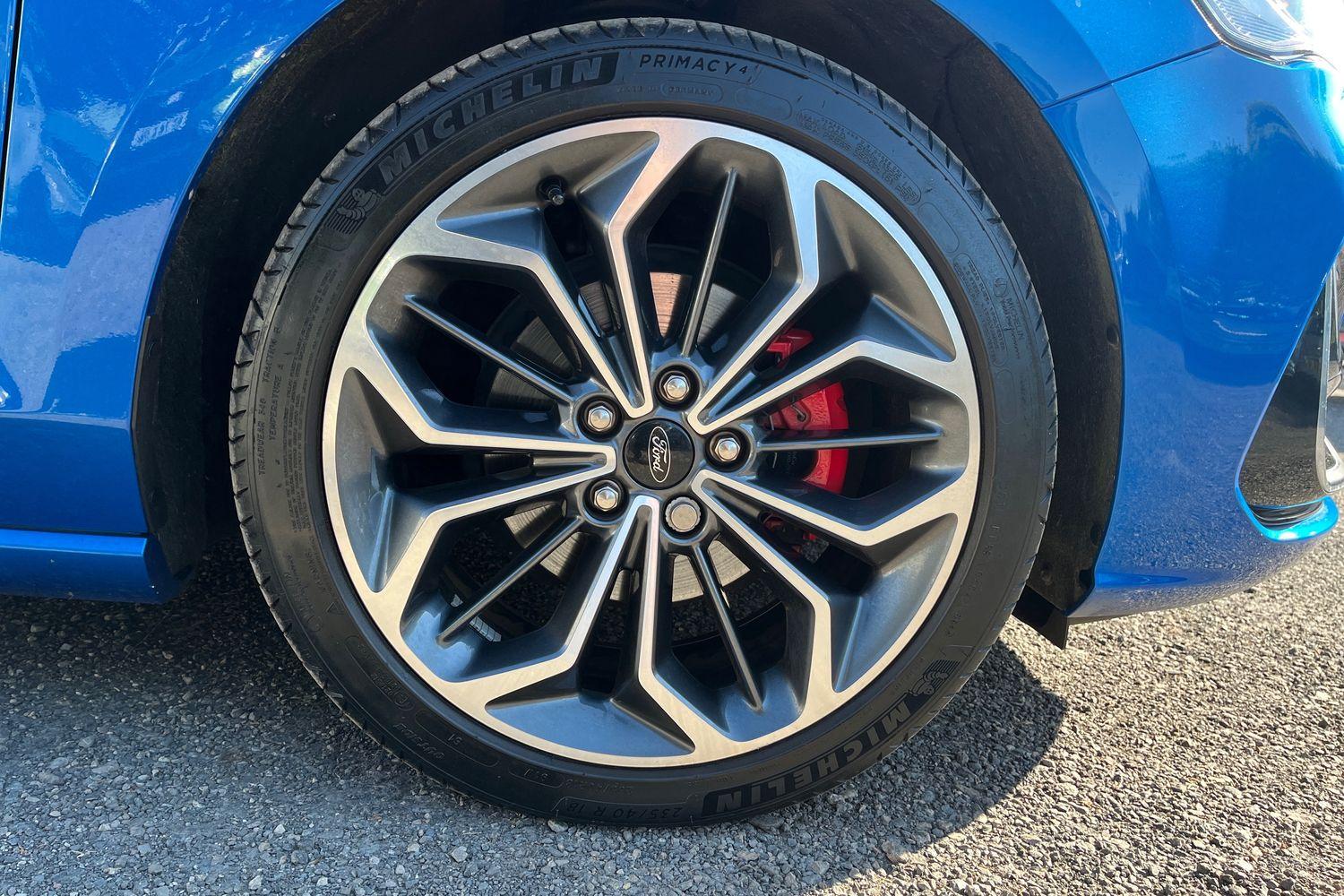 Ford FOCUS Photo 31