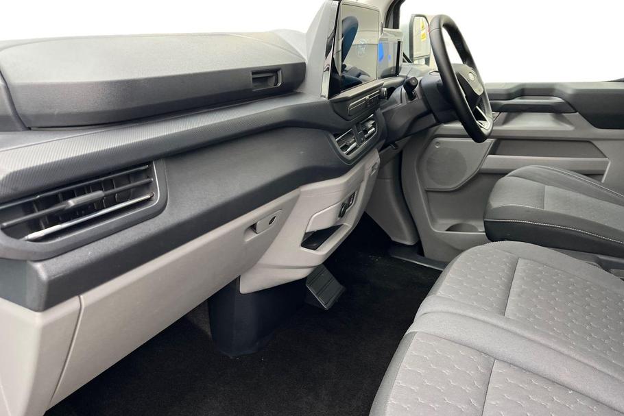 Used Ford TRANSIT CUSTOM WO25USX 3
