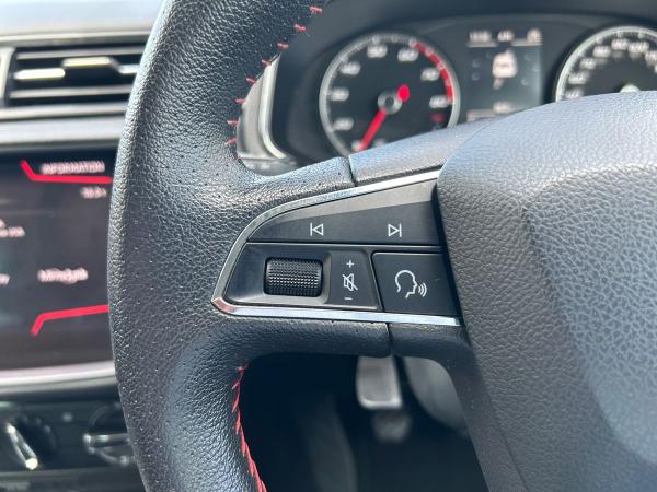 SEAT Ibiza Photo autoimg-b7a55c2b0390a431e6f5a761d134699207055799.jpg