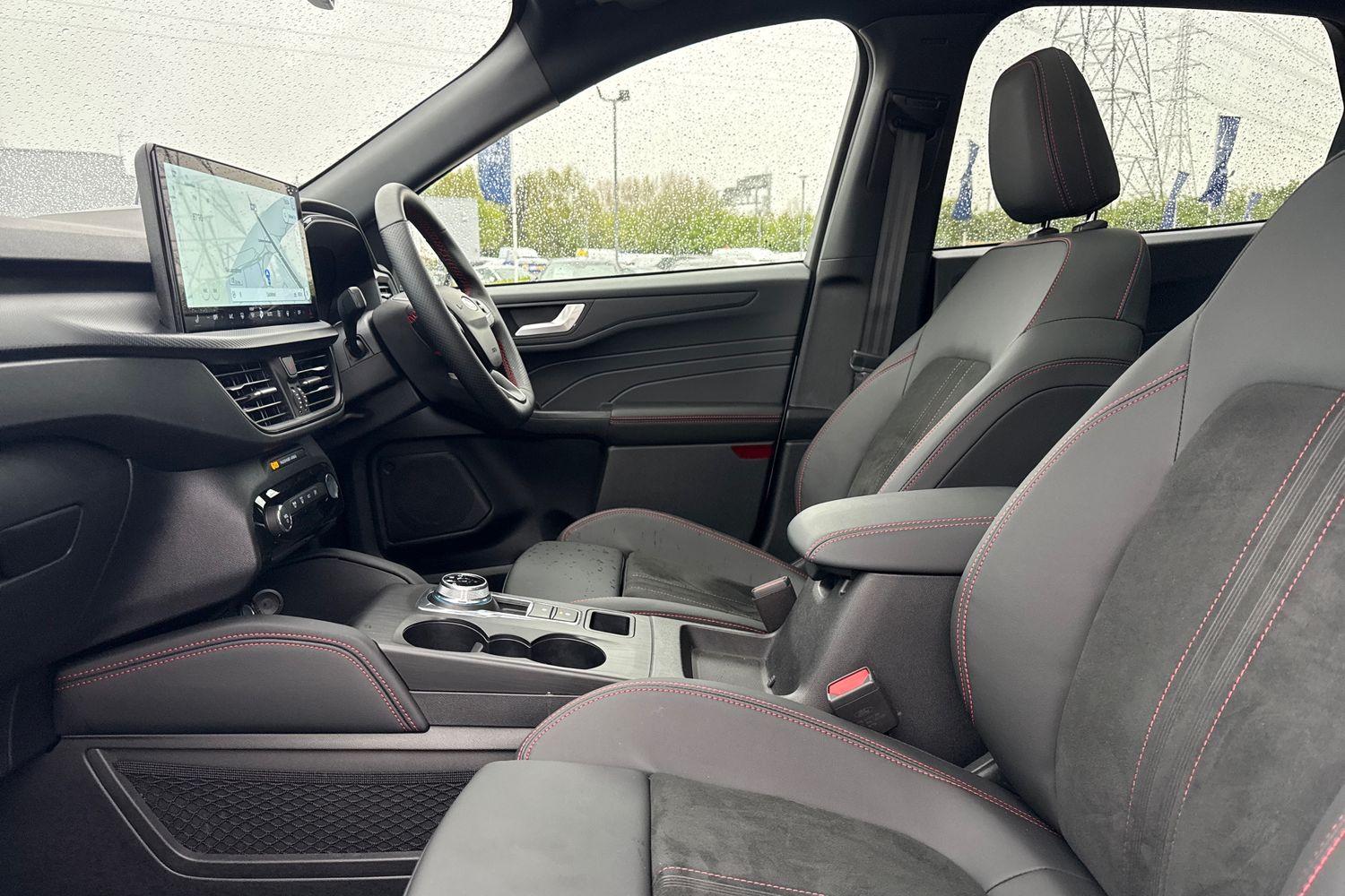 Ford KUGA Photo 18