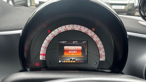 smart fortwo Photo autoimg-b7a6c9054f92106769bc6df554d019e4b94aa7fe.jpg