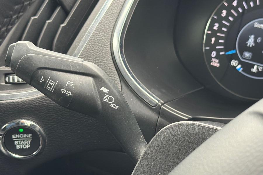 FORD GALAXY Photo autoimg-b7a6cdb56d5010592218a4373a4d112425daf572.jpg