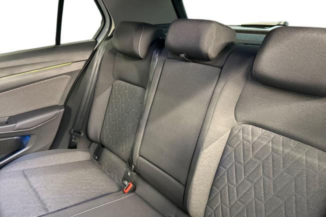 VOLKSWAGEN Golf Photo 9