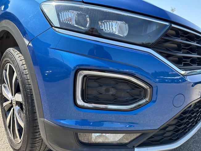 VOLKSWAGEN T-Roc Photo 23