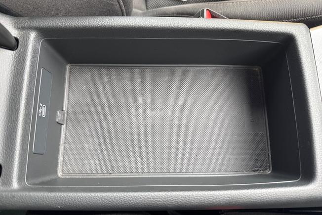 AUDI A4 Photo 49