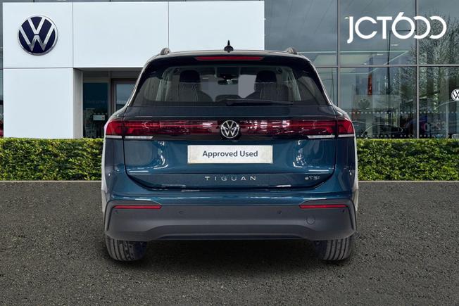 VOLKSWAGEN Tiguan Photo 7