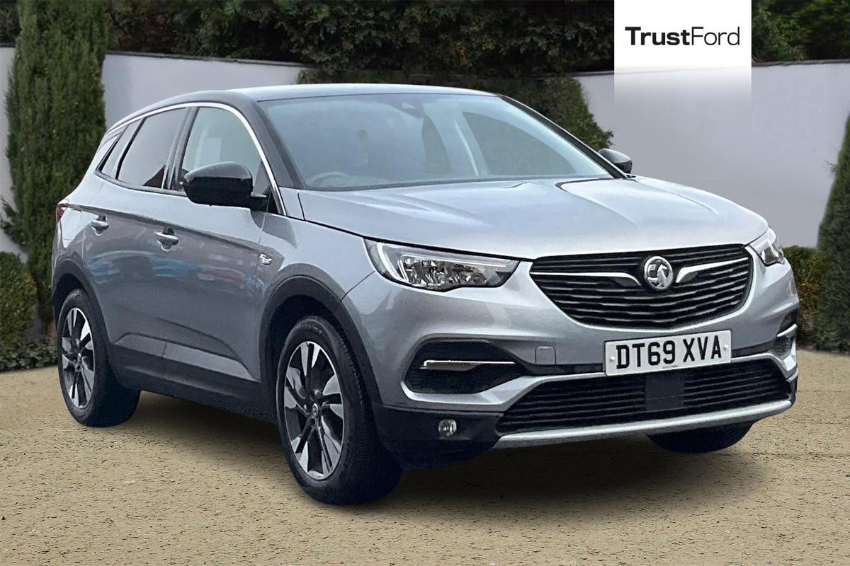 Vauxhall Grandland X listing photo