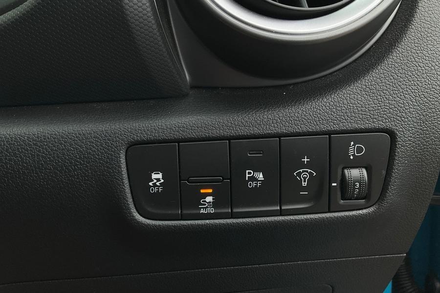 Hyundai KONA Photo autoimg-b7af792a5ee7be87881abc5b5341a2b8eb736311.jpg