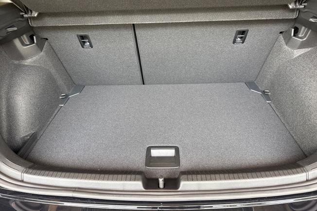 VOLKSWAGEN Polo Photo 12