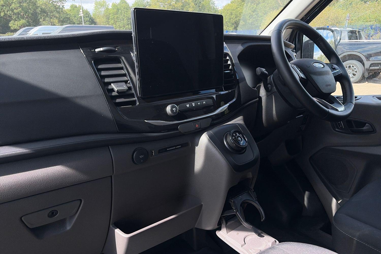 Ford TRANSIT Photo 17