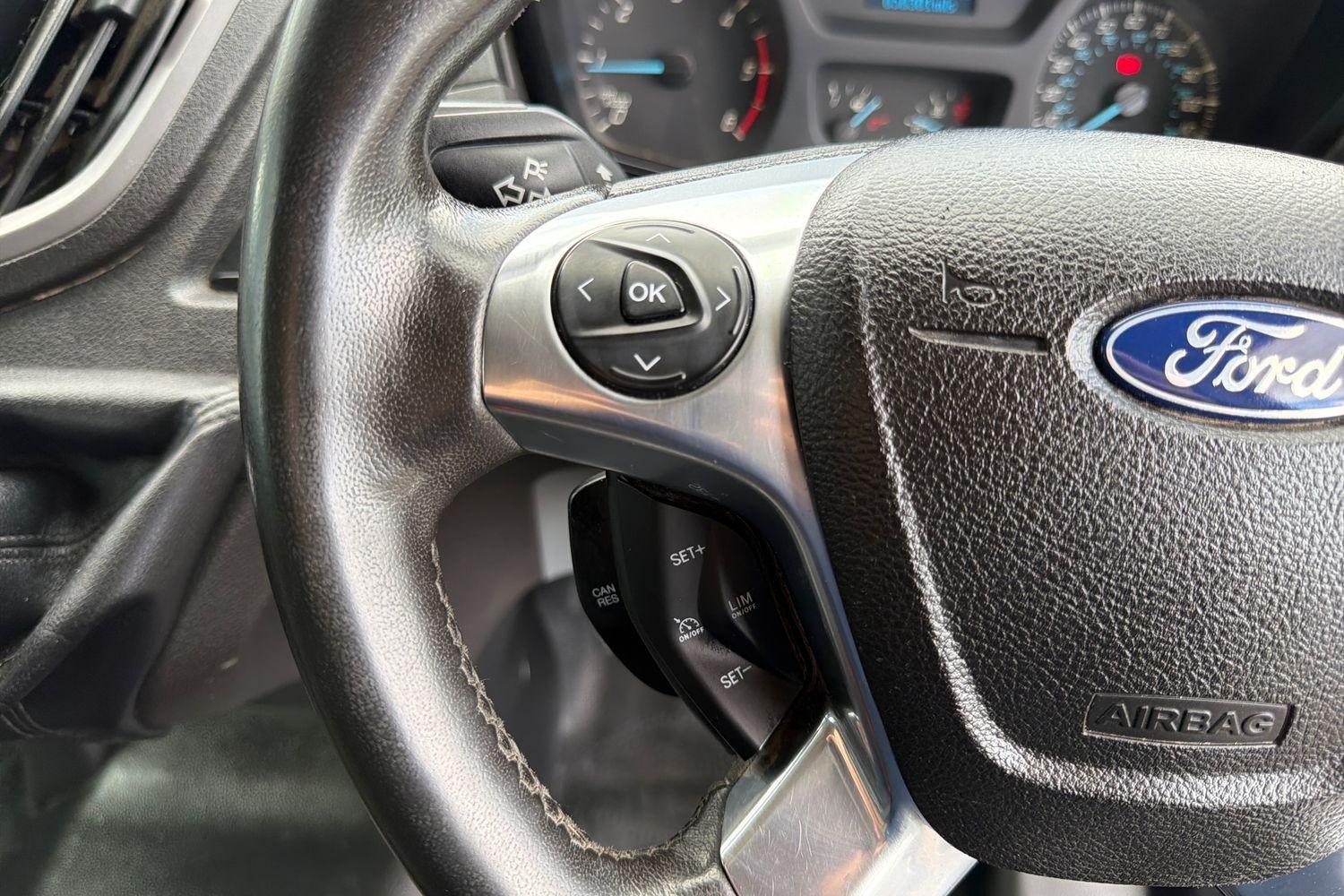 Ford Transit Photo 21