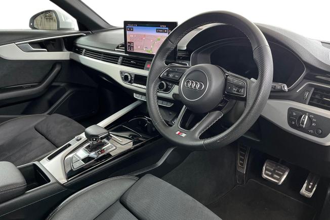 Audi A4 Avant Photo 6