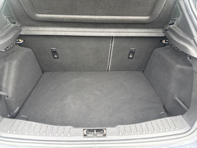 FORD Focus Photo 12