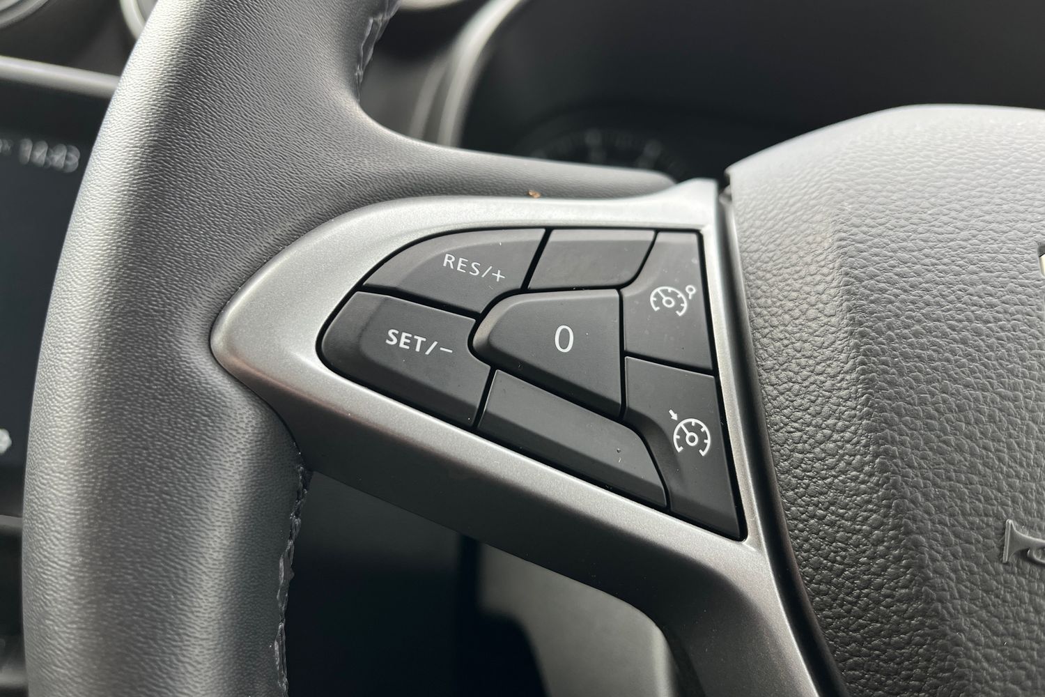 Dacia Duster Photo 33