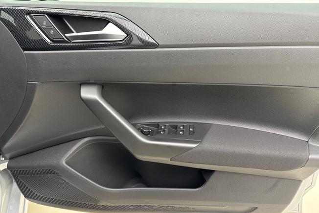 VOLKSWAGEN Polo Photo 23