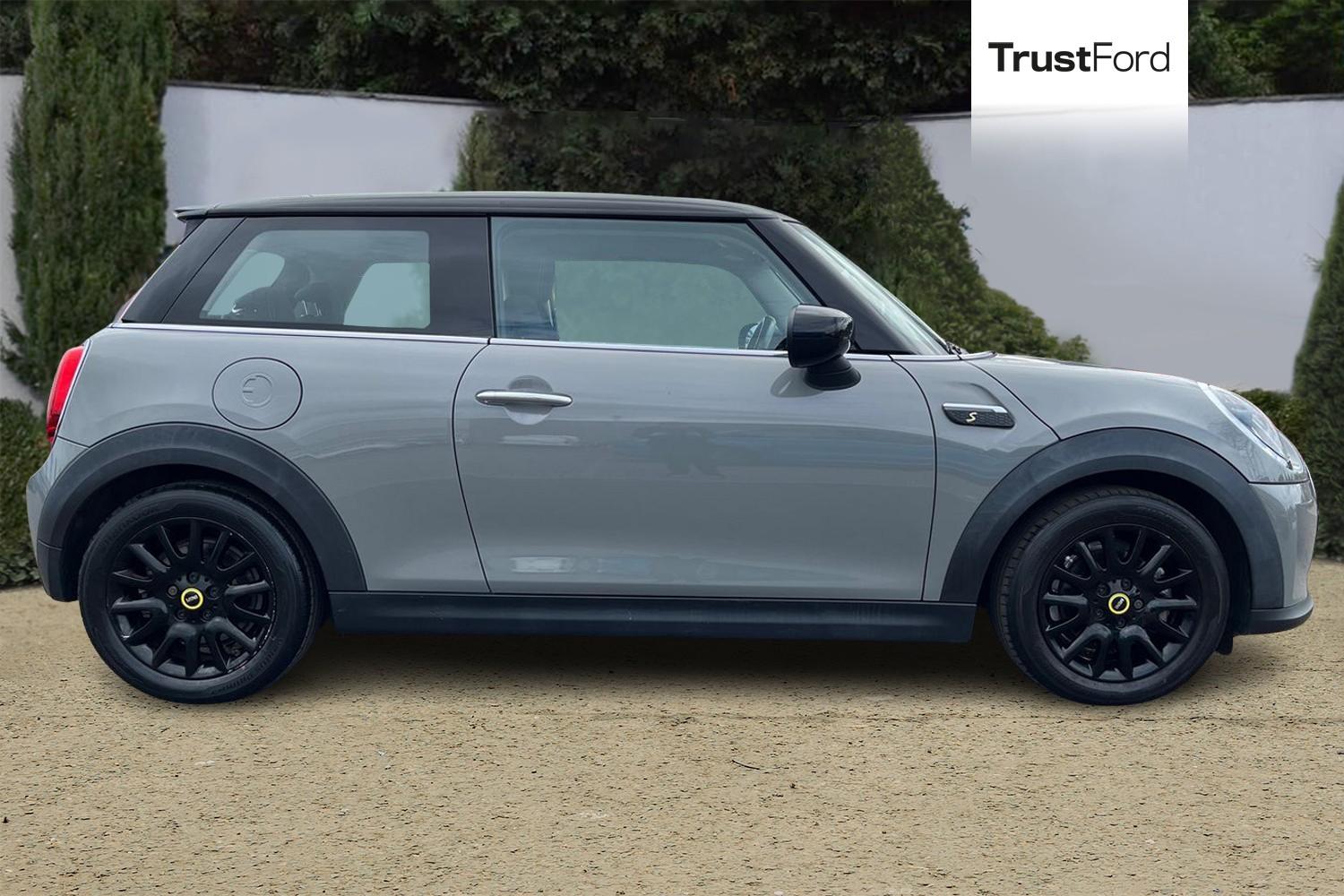 MINI Electric Hatch Photo 2