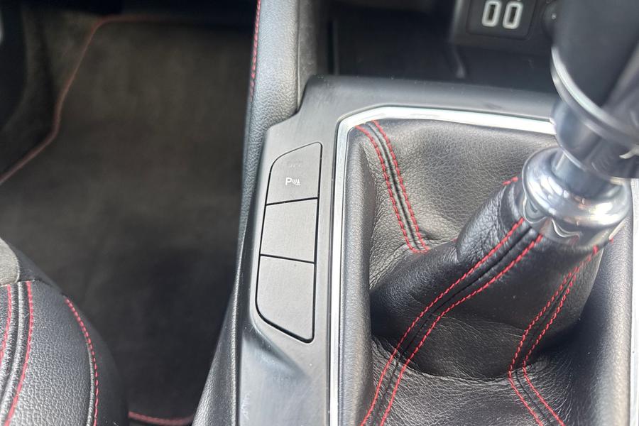 Ford KUGA Photo autoimg-b7ca76532204018b9de3f0008a1ecb1be009ecef.jpg