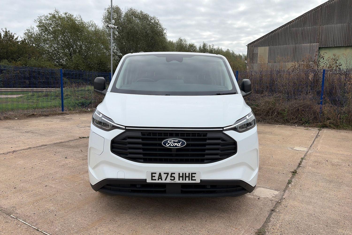 Ford TRANSIT CUSTOM Photo 11