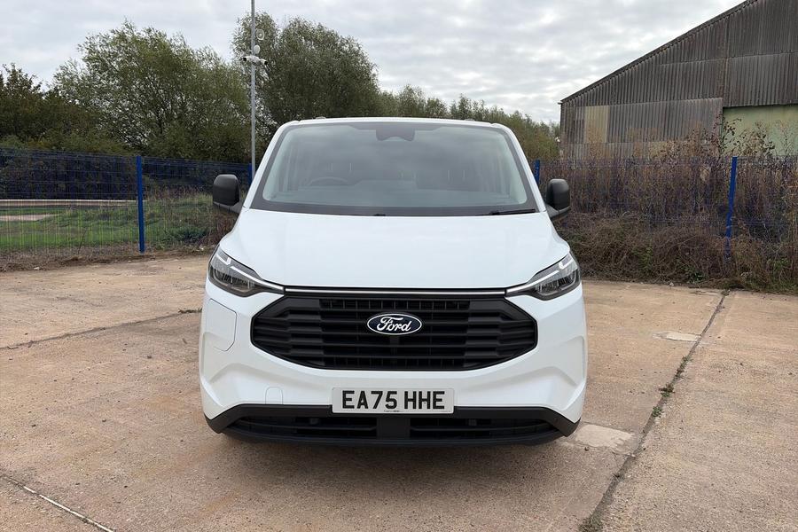 Ford TRANSIT CUSTOM Photo autoimg-b7cb62f53b083d07d6d2eebc7f36ed5b6906bbf3.jpg
