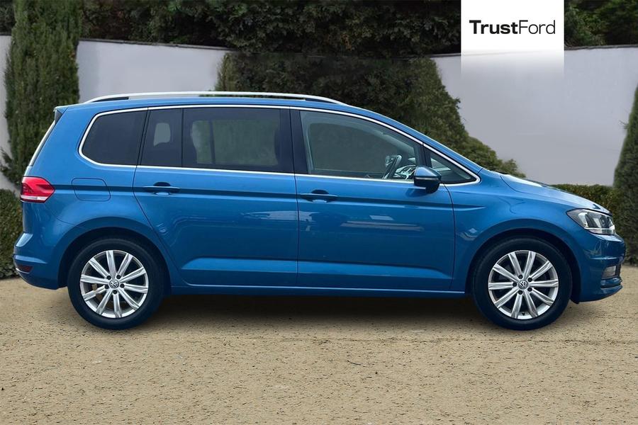 Volkswagen TOURAN Photo autoimg-b7d02d85c3ce3bfff2a10726671bd3dc94d58dad.jpg