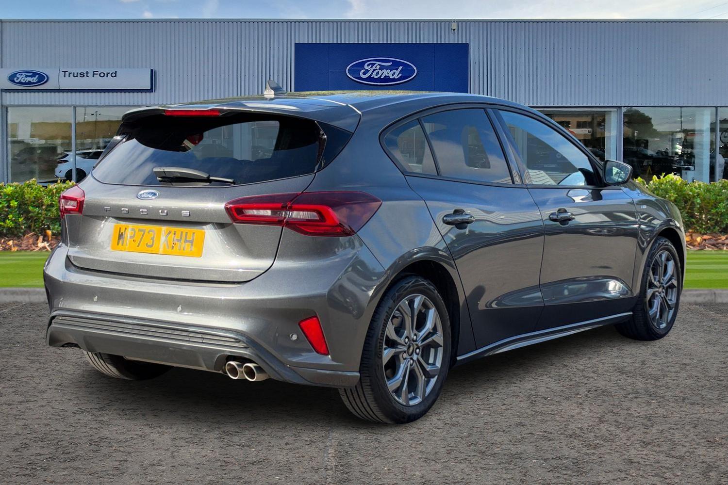 Ford FOCUS Photo 3