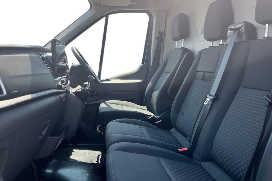 Ford TRANSIT Photo autoimg-b7d6d9aa1c2bc0e8807abd9d5b286b455d52c016.jpg