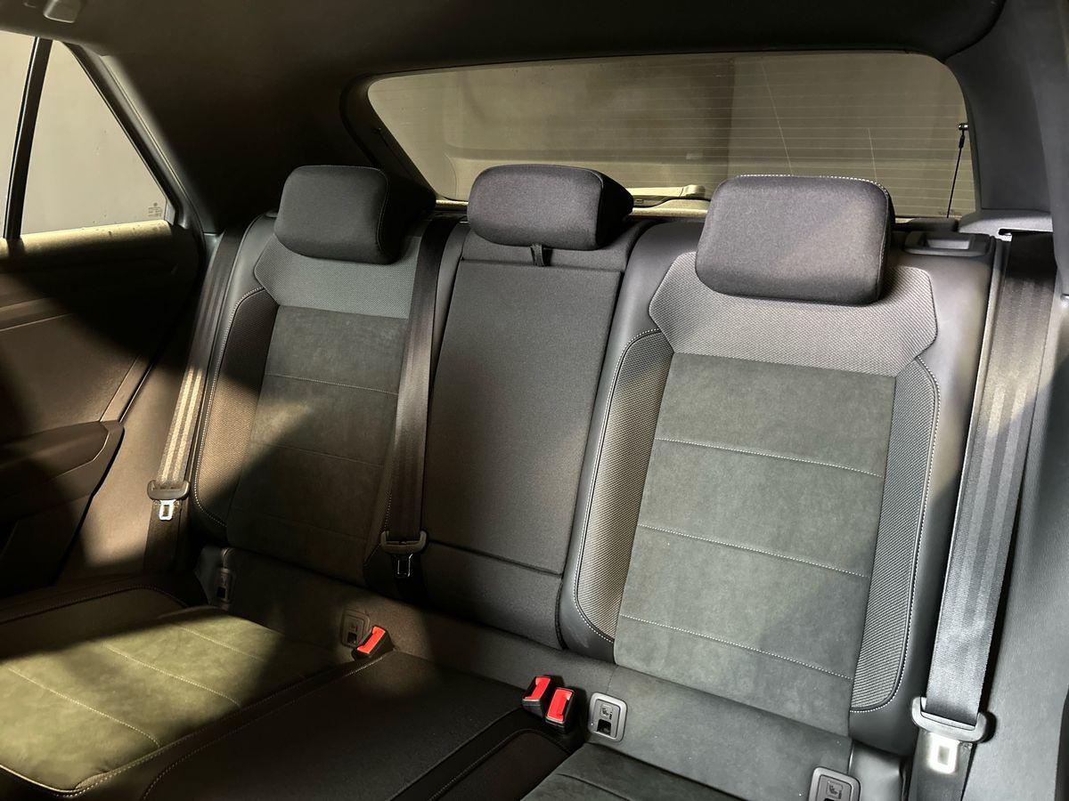 Volkswagen T-Roc Photo autoimg-b7d6fcf8e89bbdf06ab25978d86b36b7b280707b.jpg