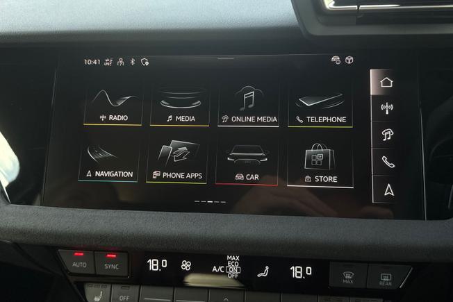 AUDI  S3 Saloon Photo 13