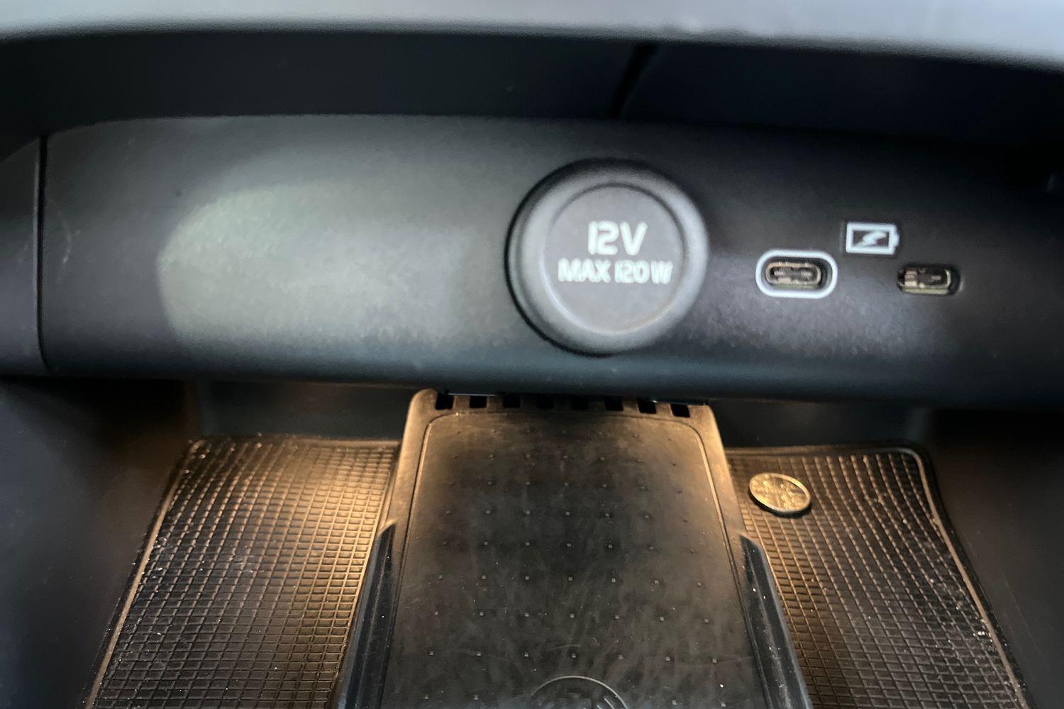 Volvo XC40 Photo 32