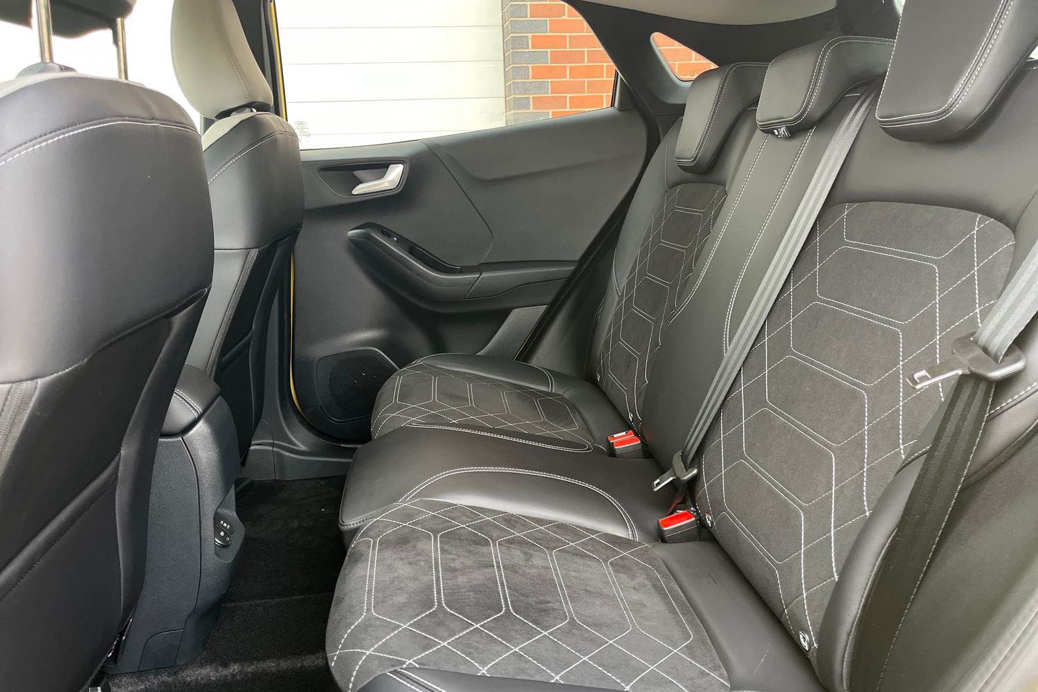 Ford PUMA Photo 19