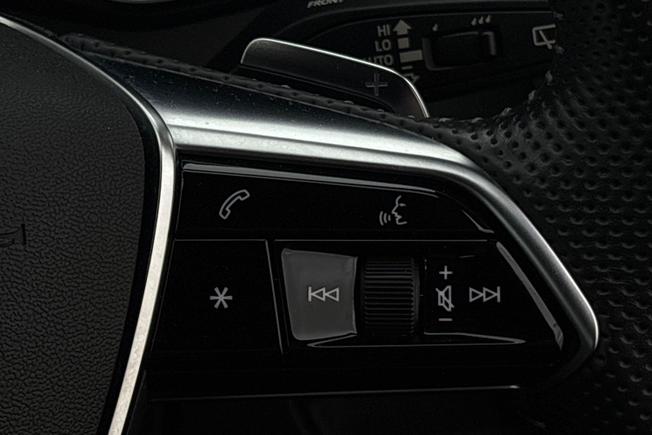 AUDI A6 Photo 17