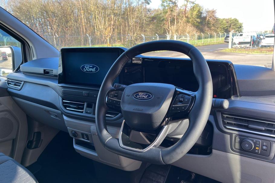 Used Ford TRANSIT CUSTOM 13