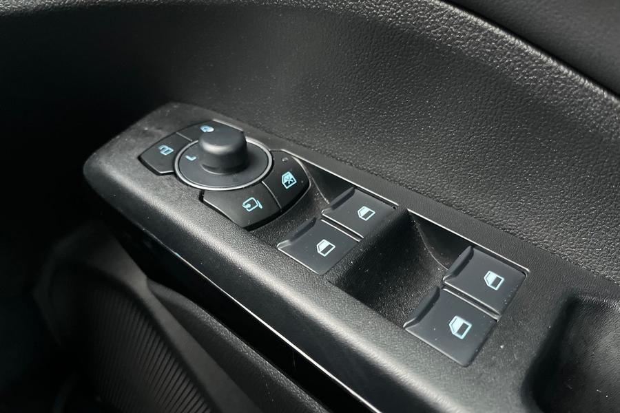 Ford PUMA Photo autoimg-b7e3514fcfe232e3aa56173076a3169e591e18b4.jpg