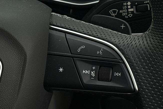 AUDI Sq8 Photo 17